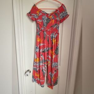 Women’s Jumpsuit with Pockets!